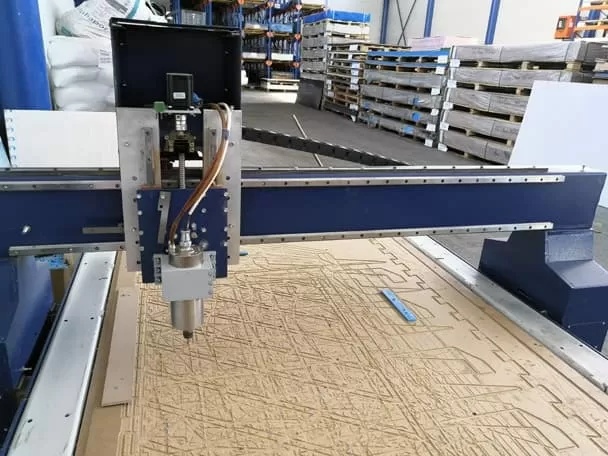 ЧПУ станок 1500х2000 для резки пластика