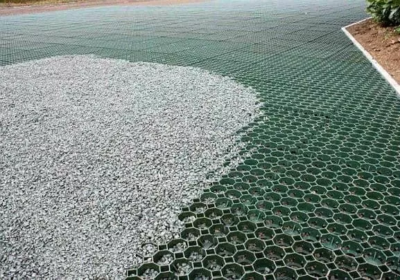 Укрепление площадки георешеткой