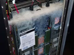 Иммерсионное охлаждение майнинг ферм