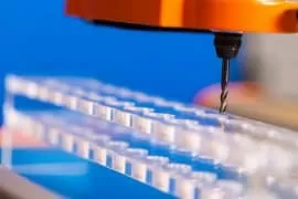 Резка листовых пластиков